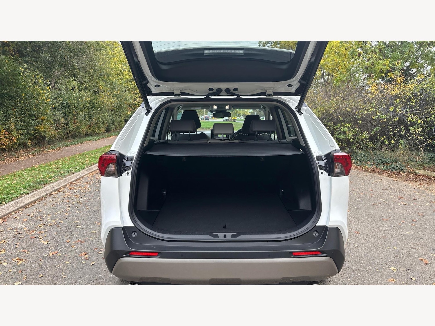 Used Toyota RAV4 2022 for sale - 77015998: Photo 28