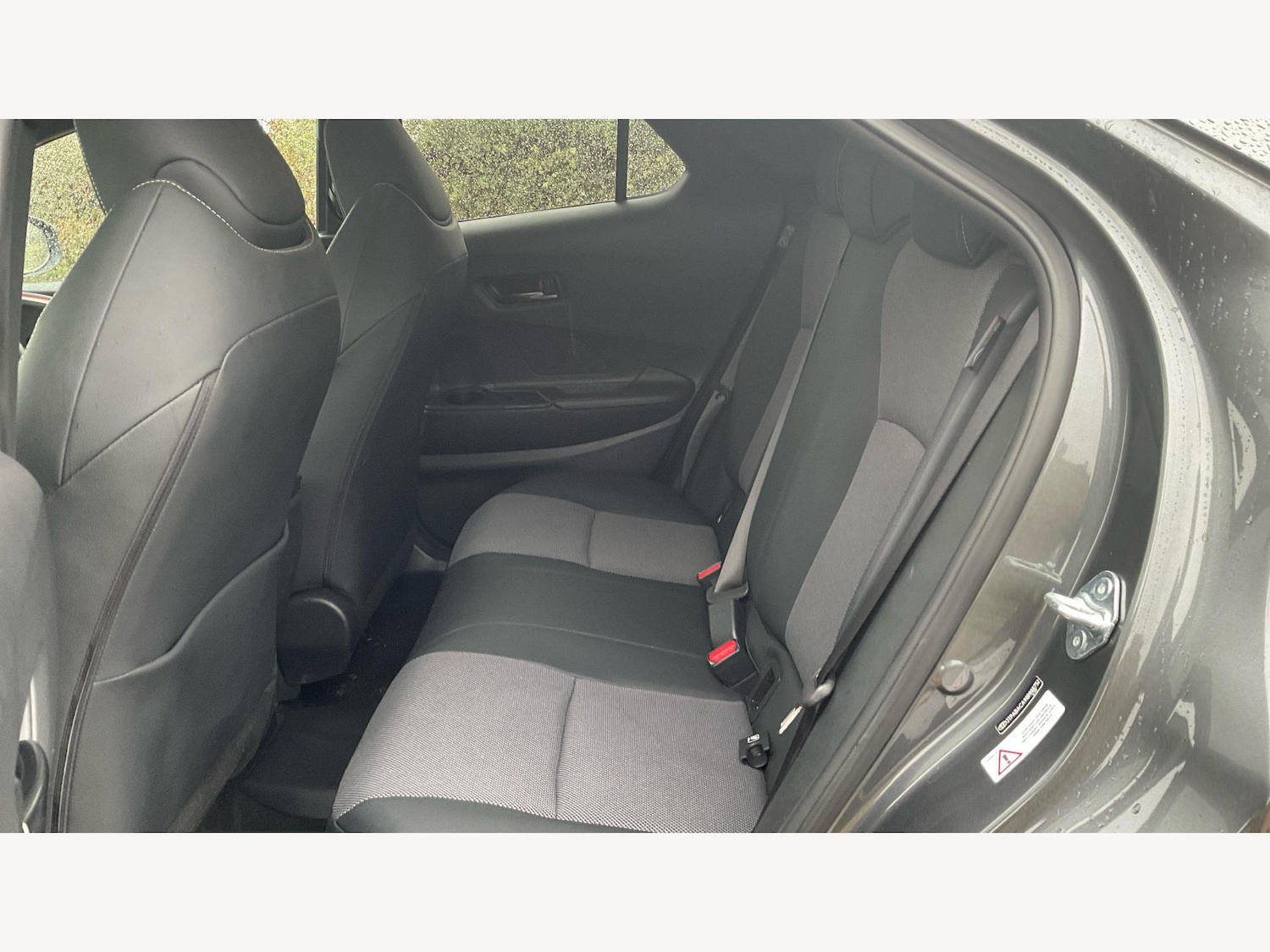 Used Toyota C-HR 2024 for sale - 76136370: Photo 15