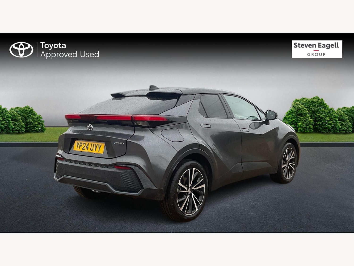 Used Toyota C-HR 2024 for sale - 76136370: Photo 2