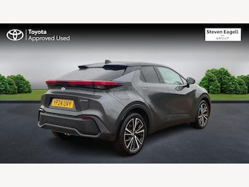 Used Toyota C-HR 2024 for sale - 76136370: Photo 2