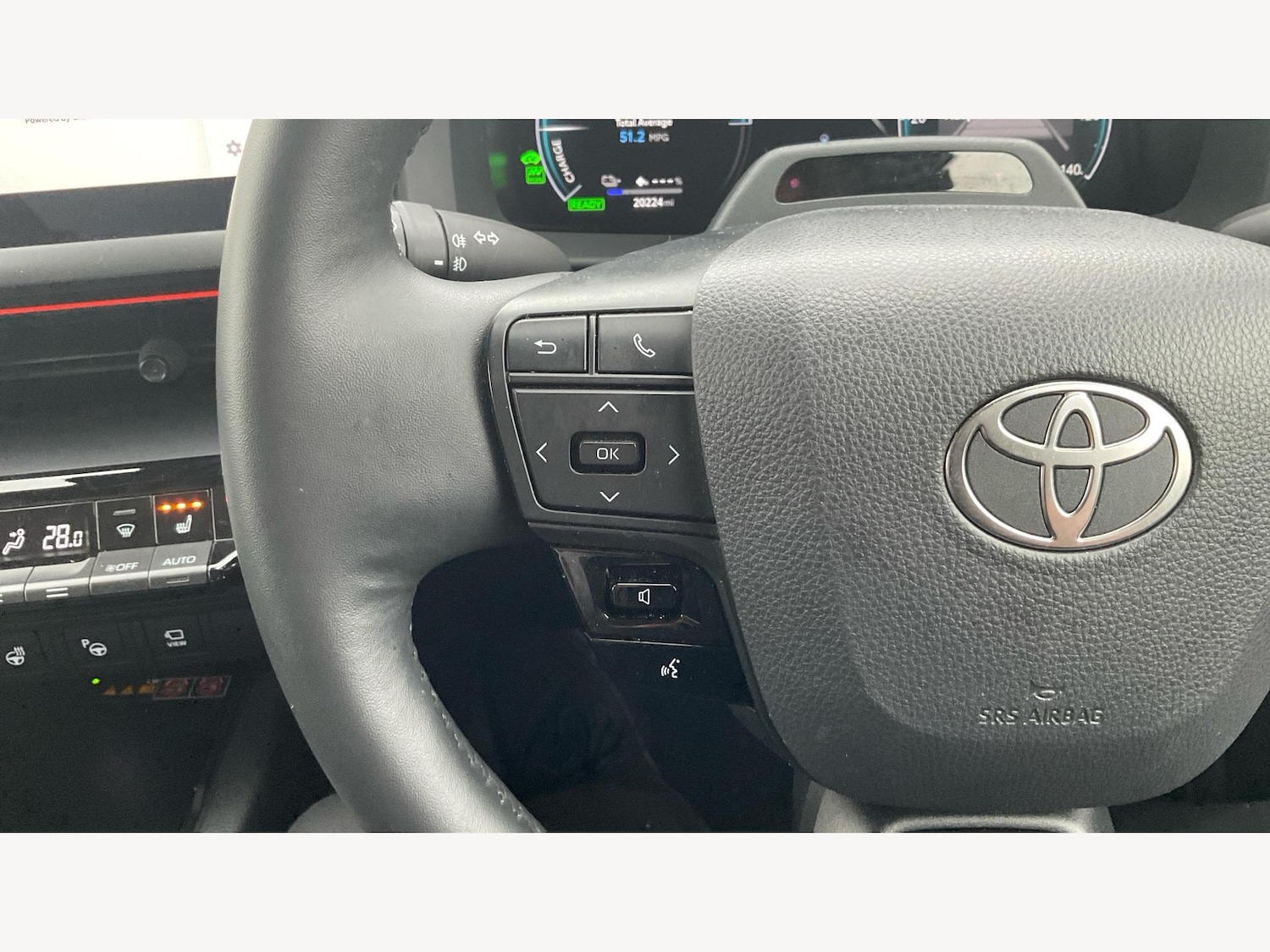 Used Toyota C-HR 2024 for sale - 76136370: Photo 31