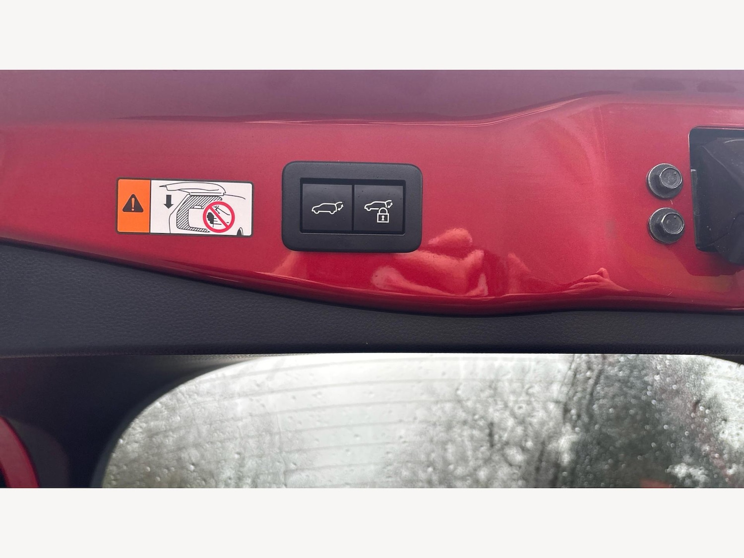 Used Toyota C-HR 2024 for sale - 77468733: Photo 27