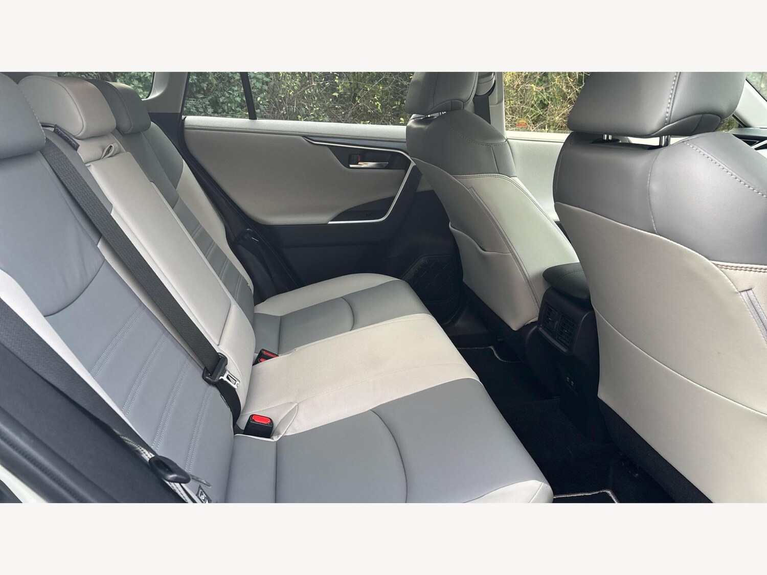 Used Toyota RAV4 2021 for sale - 76657924: Photo 14