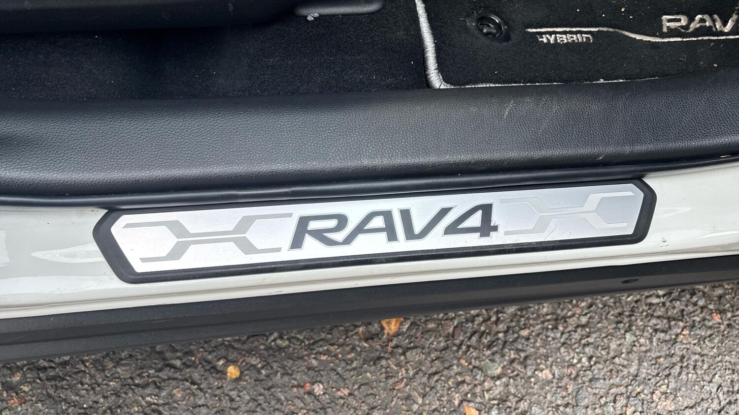 Used Toyota RAV4 2021 for sale - 76657924: Photo 38