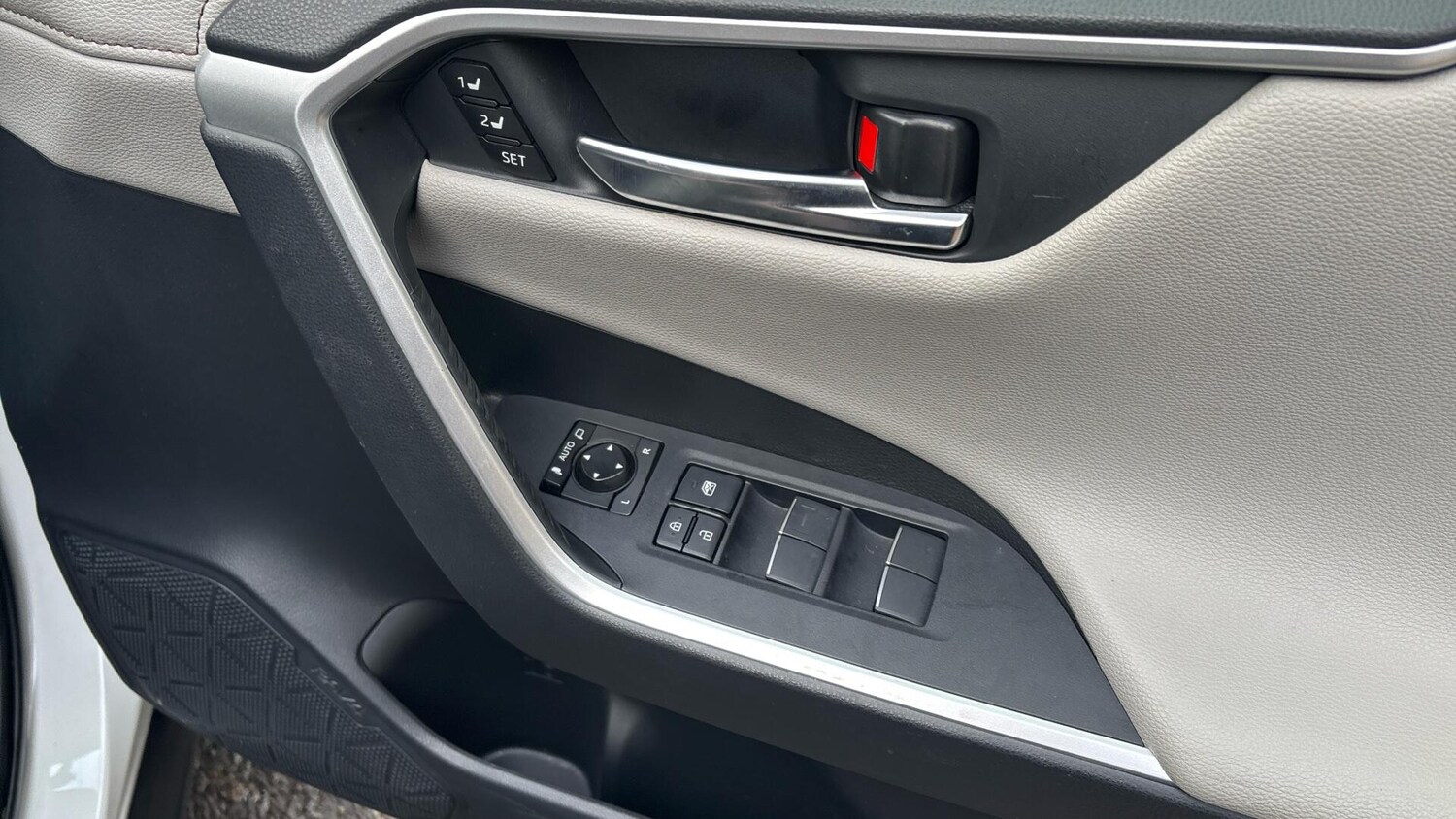 Used Toyota RAV4 2021 for sale - 76657924: Photo 39