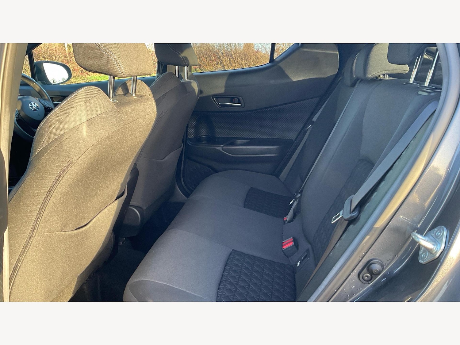 Used Toyota C-HR 2020 for sale - 77395855: Photo 15