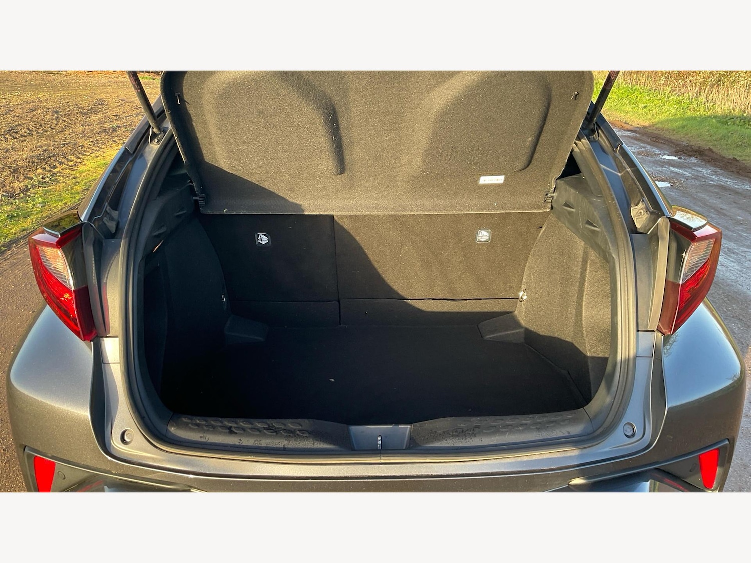 Used Toyota C-HR 2020 for sale - 77395855: Photo 16