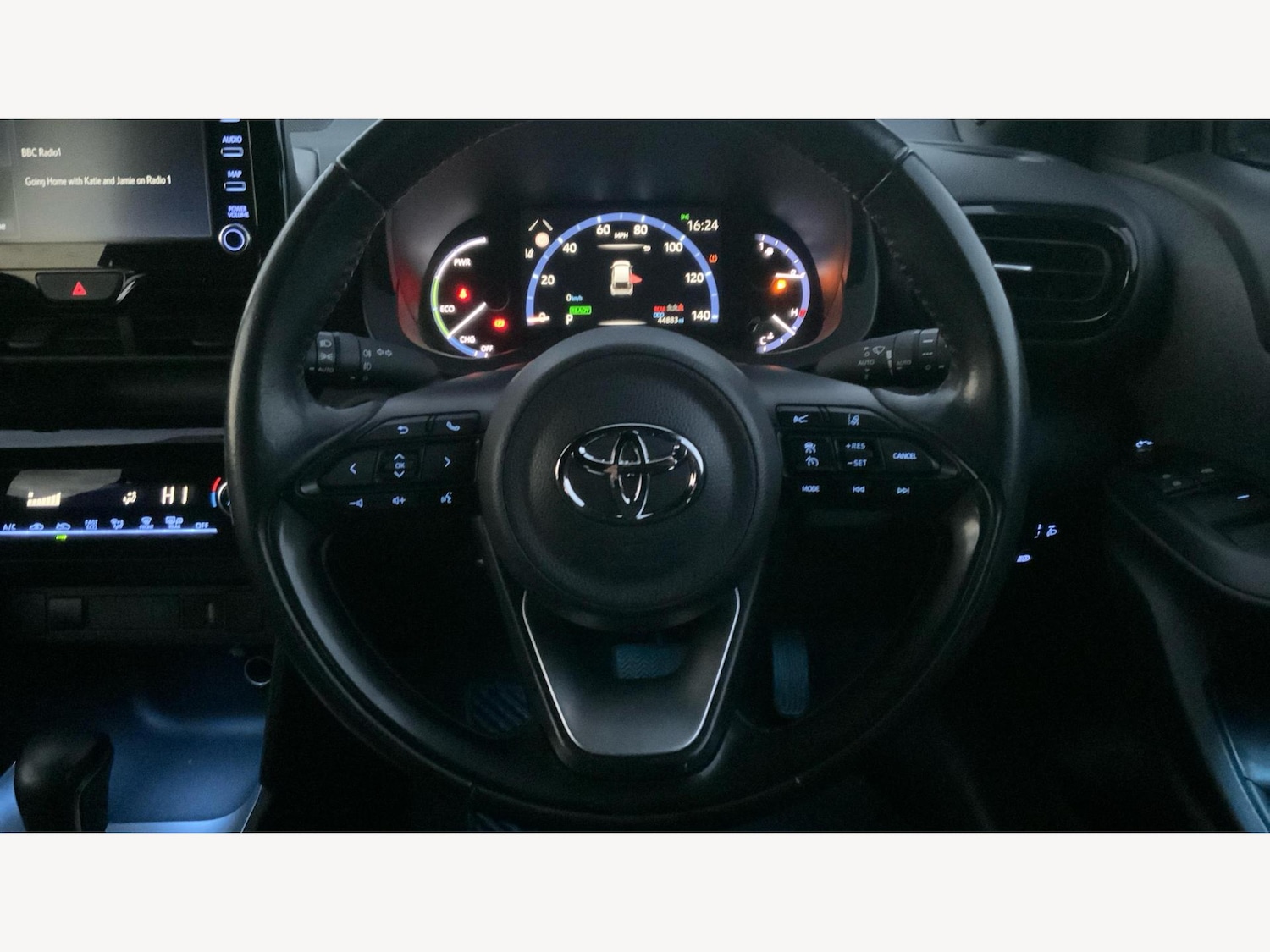 Used Toyota Yaris Cross 2021 for sale - 76666620: Photo 10
