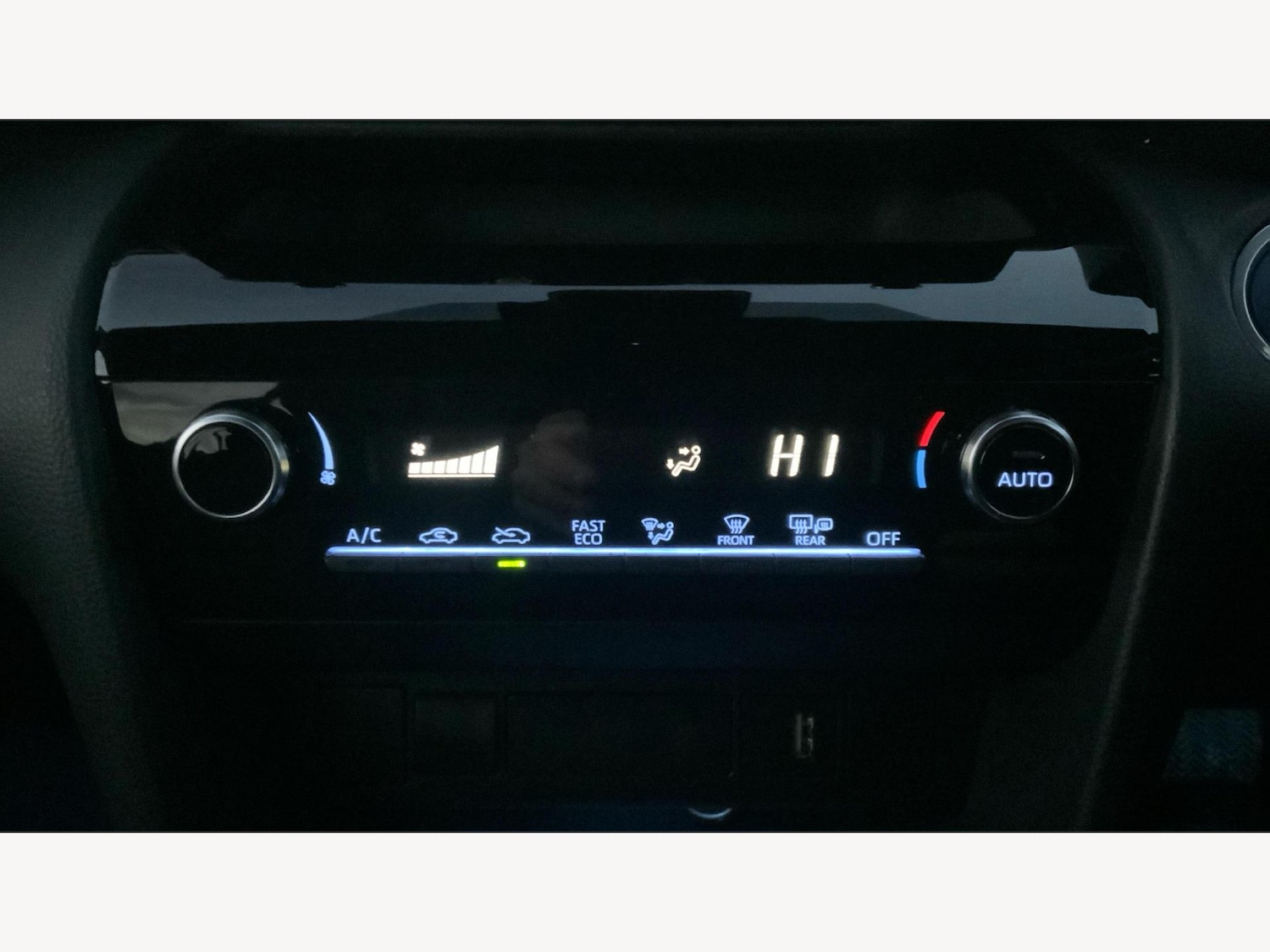 Used Toyota Yaris Cross 2021 for sale - 76666620: Photo 32