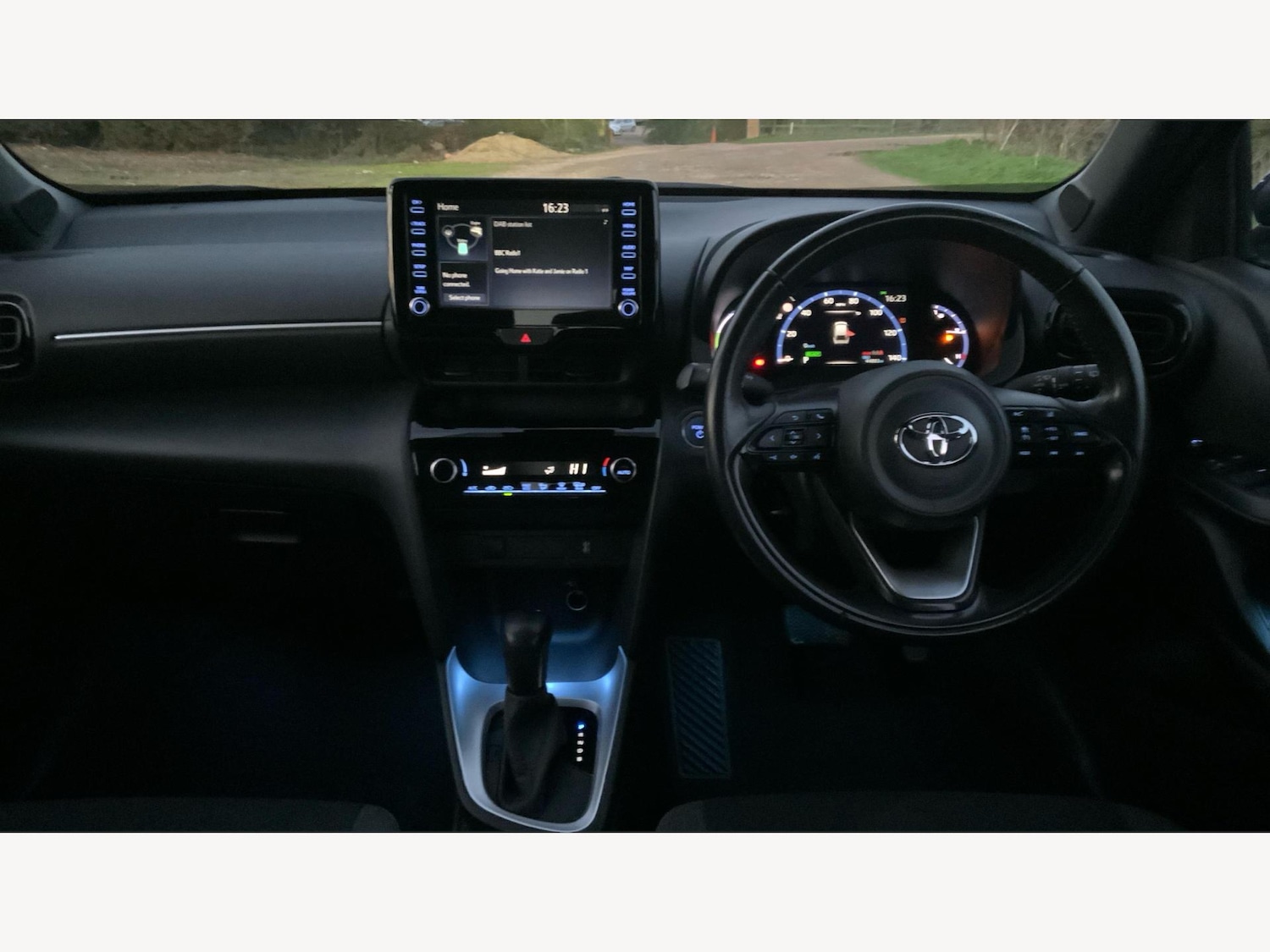 Used Toyota Yaris Cross 2021 for sale - 76666620: Photo 7
