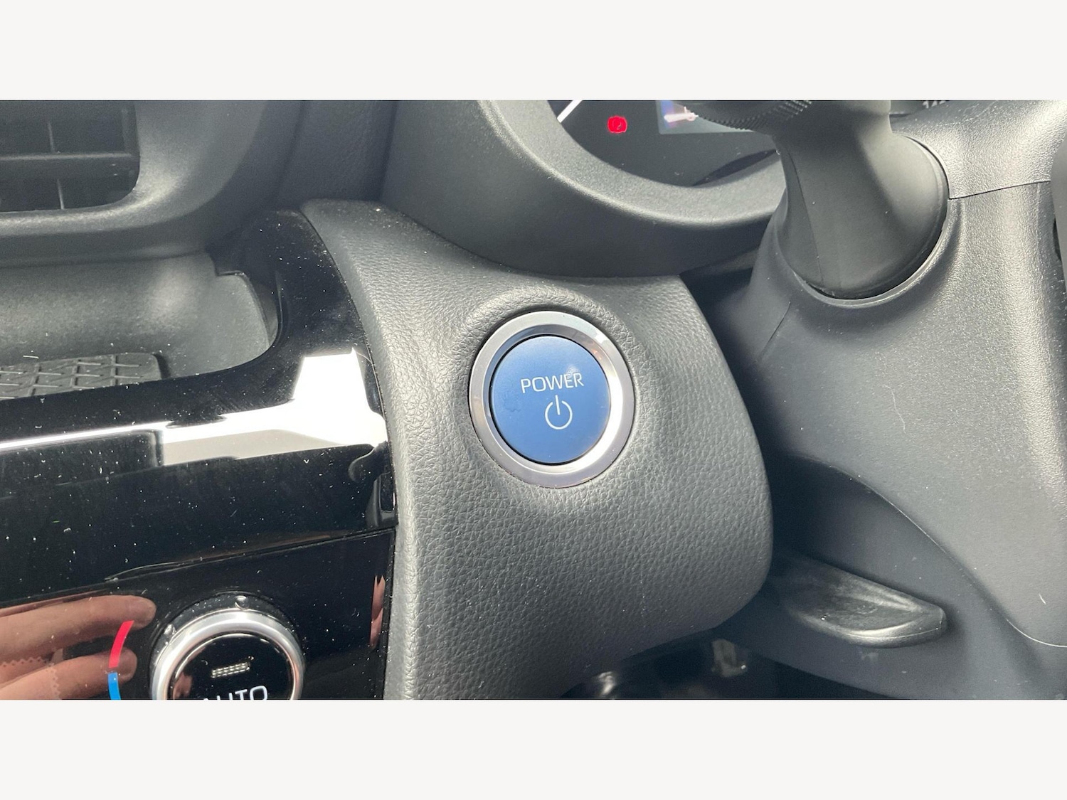 Used Toyota Yaris Cross for sale - 77625437: Photo 28