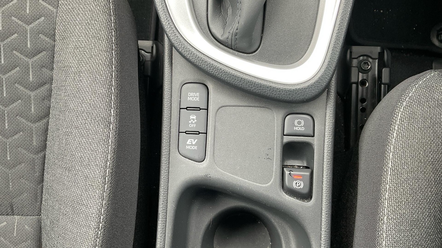 Used Toyota Yaris Cross for sale - 77625437: Photo 33