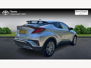 Used Toyota C-HR 2023 for sale - 75298098: Photo