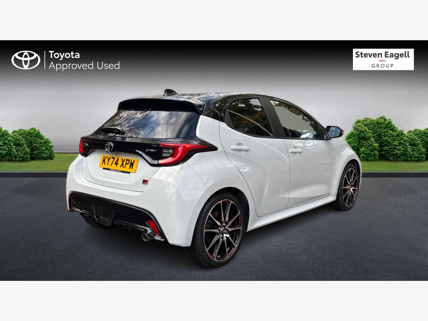 Used Toyota Yaris 2024 for sale - 76538319: Photo 2