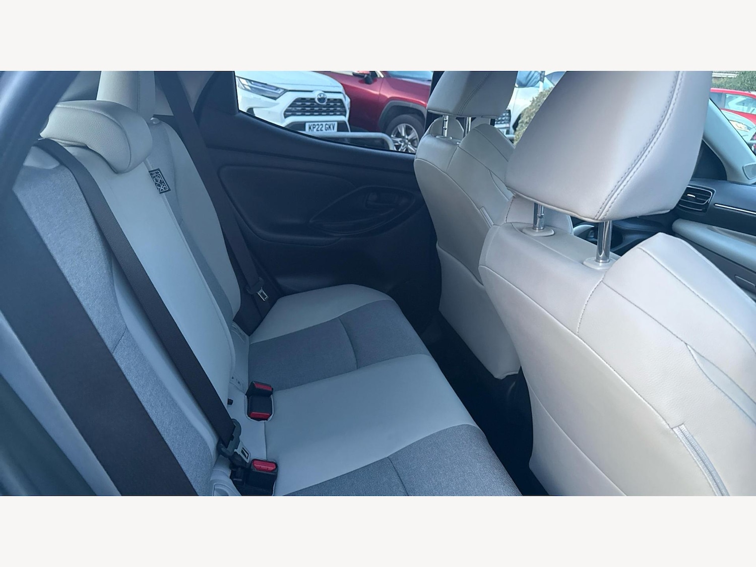 Used Toyota Yaris 2023 for sale - 77524310: Photo 14