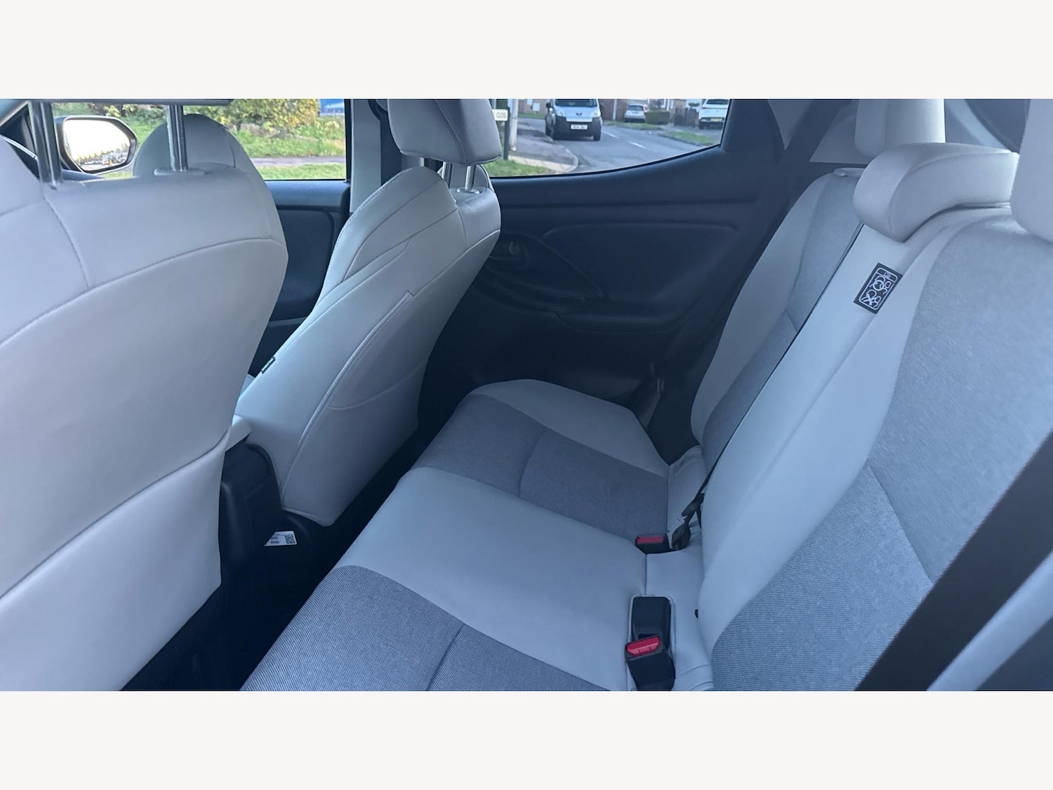 Used Toyota Yaris 2023 for sale - 77524310: Photo 15