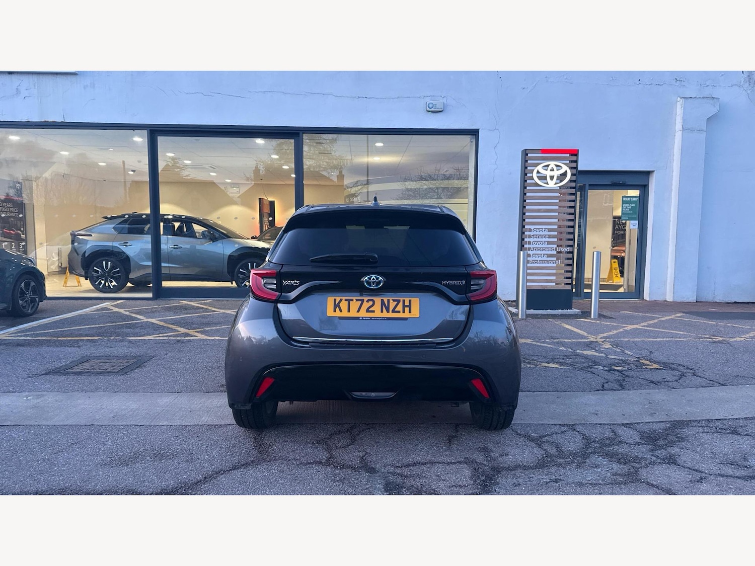 Used Toyota Yaris 2023 for sale - 77524310: Photo 21