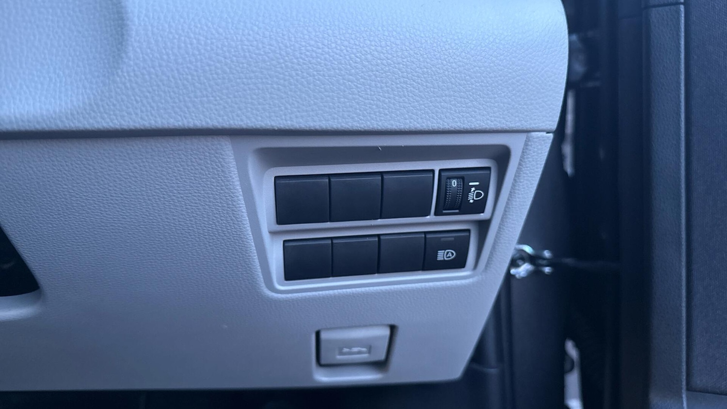 Used Toyota Yaris 2023 for sale - 77524310: Photo 37