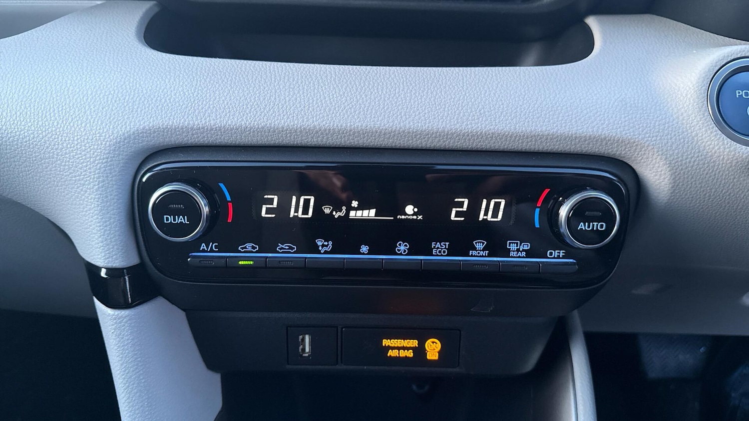 Used Toyota Yaris 2023 for sale - 77524310: Photo 39