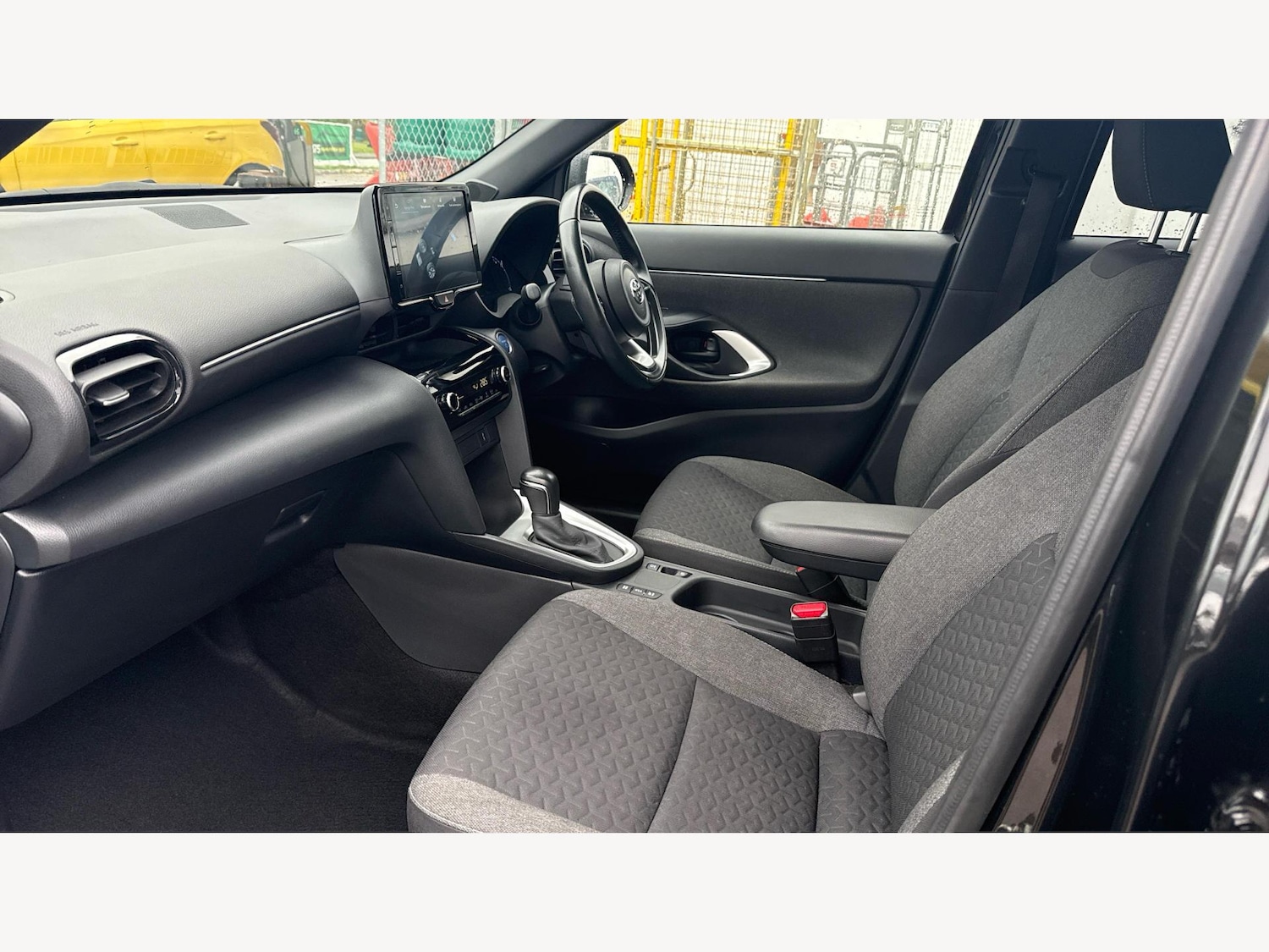 Used Toyota Yaris Cross 2022 for sale - 76440964: Photo 12