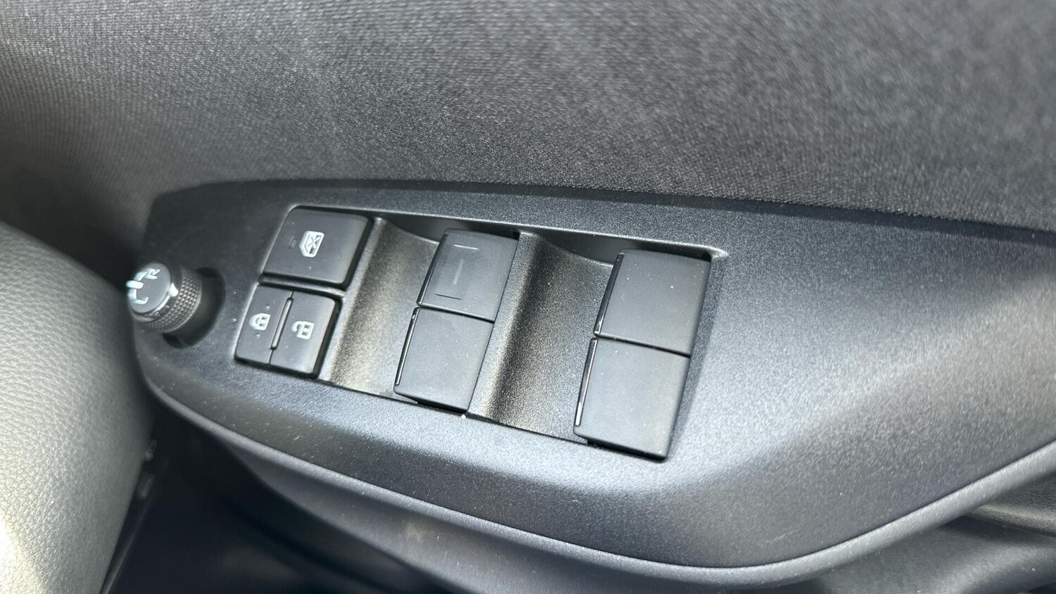 Used Toyota Yaris for sale - 77908808: Photo 35