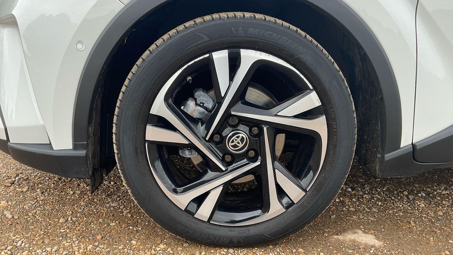 Used Toyota C-HR 2023 for sale - 76137713: Photo 24