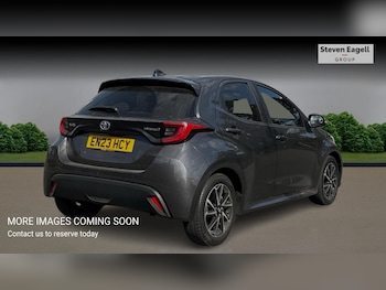 Used Toyota Yaris 2023 for sale - 75687803: Photo