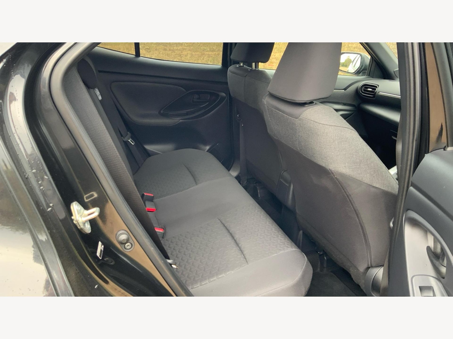 Used Toyota Yaris Cross 2021 for sale - 76752998: Photo 14