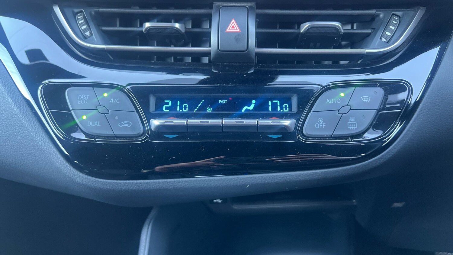 Used Toyota C-HR 2022 for sale - 78020075: Photo 40