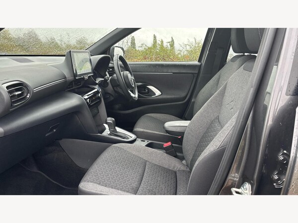 Used Toyota Yaris Cross 2023 for sale - 76175208: Photo 12