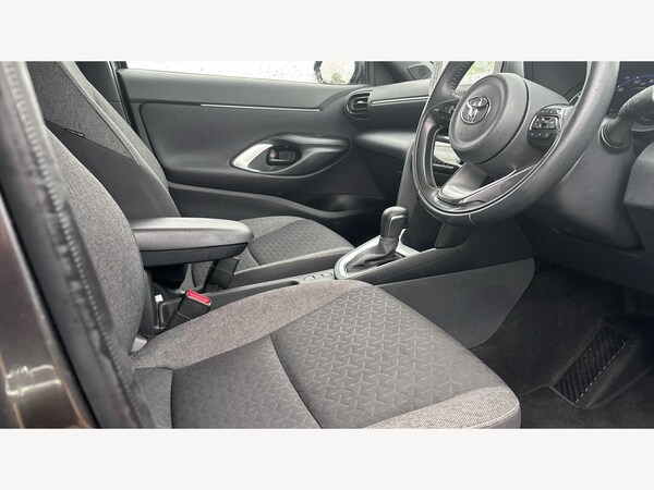 Used Toyota Yaris Cross 2023 for sale - 76175208: Photo 13