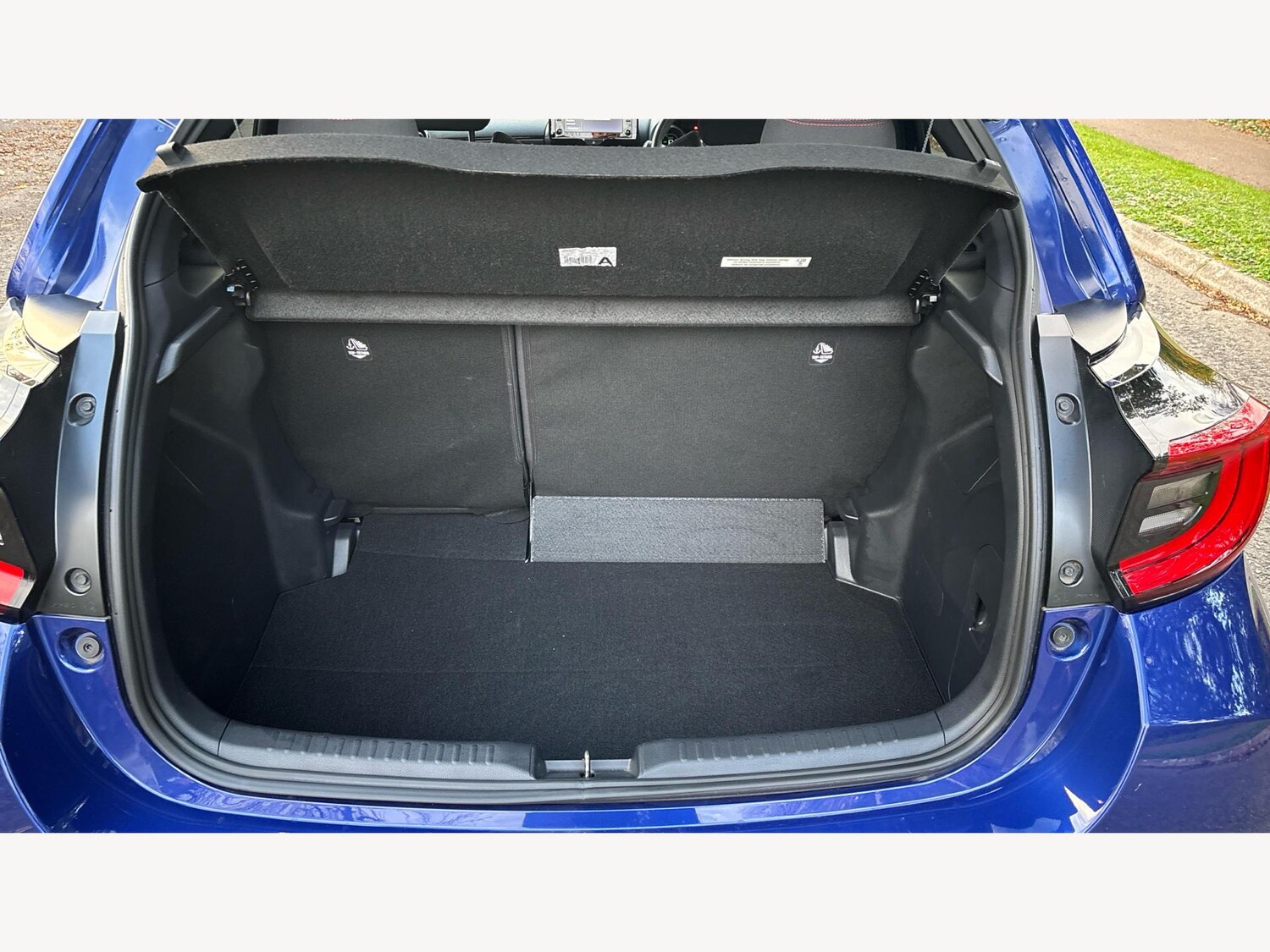 Used Toyota Yaris 2022 for sale - 76620299: Photo 16