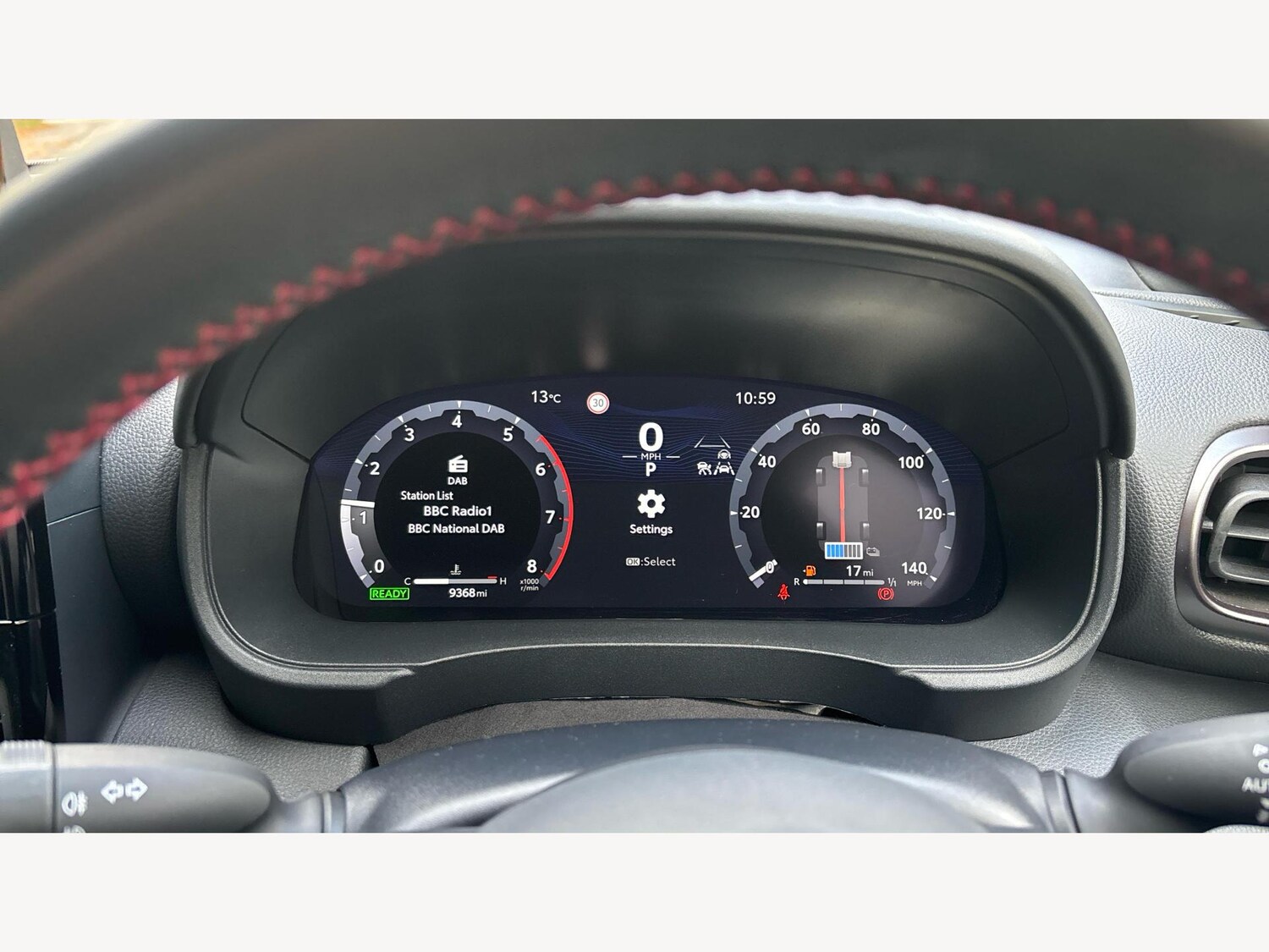 Used Toyota Yaris 2024 for sale - 76936419: Photo 11