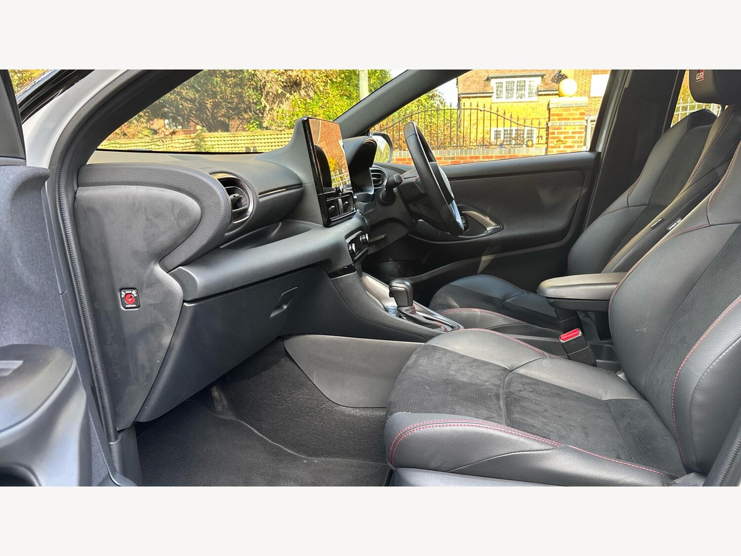 Used Toyota Yaris 2024 for sale - 76936419: Photo 12