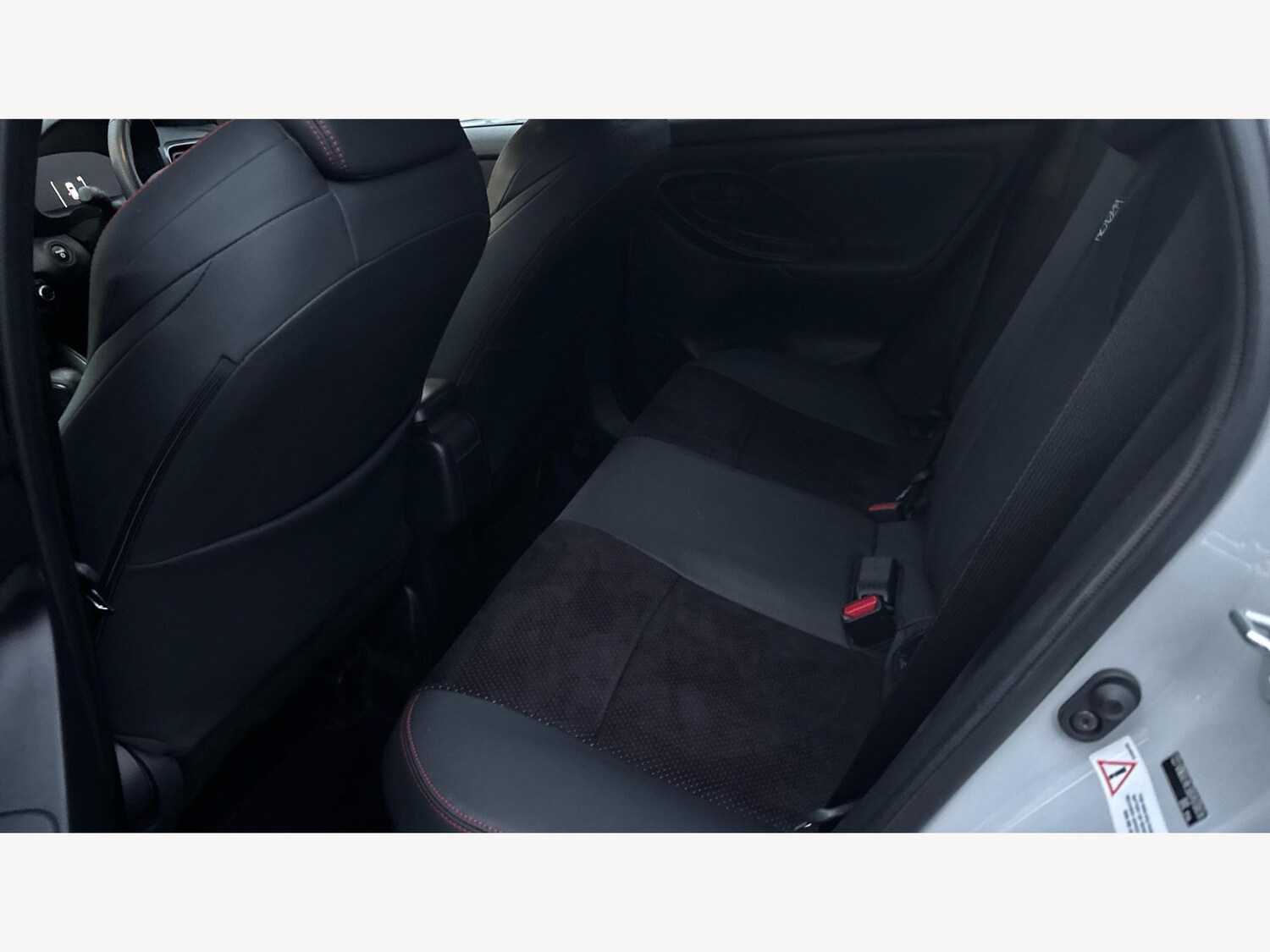 Used Toyota Yaris 2024 for sale - 76936419: Photo 25