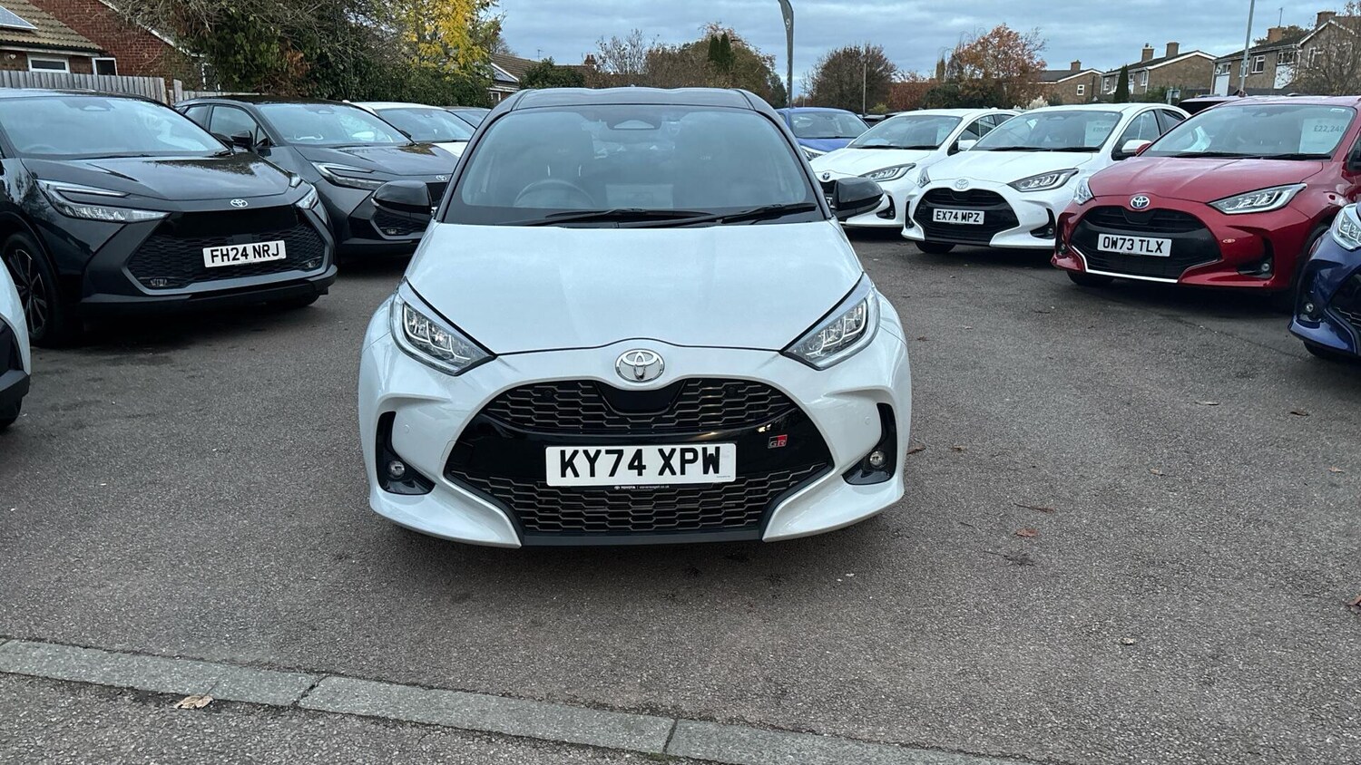 Used Toyota Yaris 2024 for sale - 76936419: Photo 33