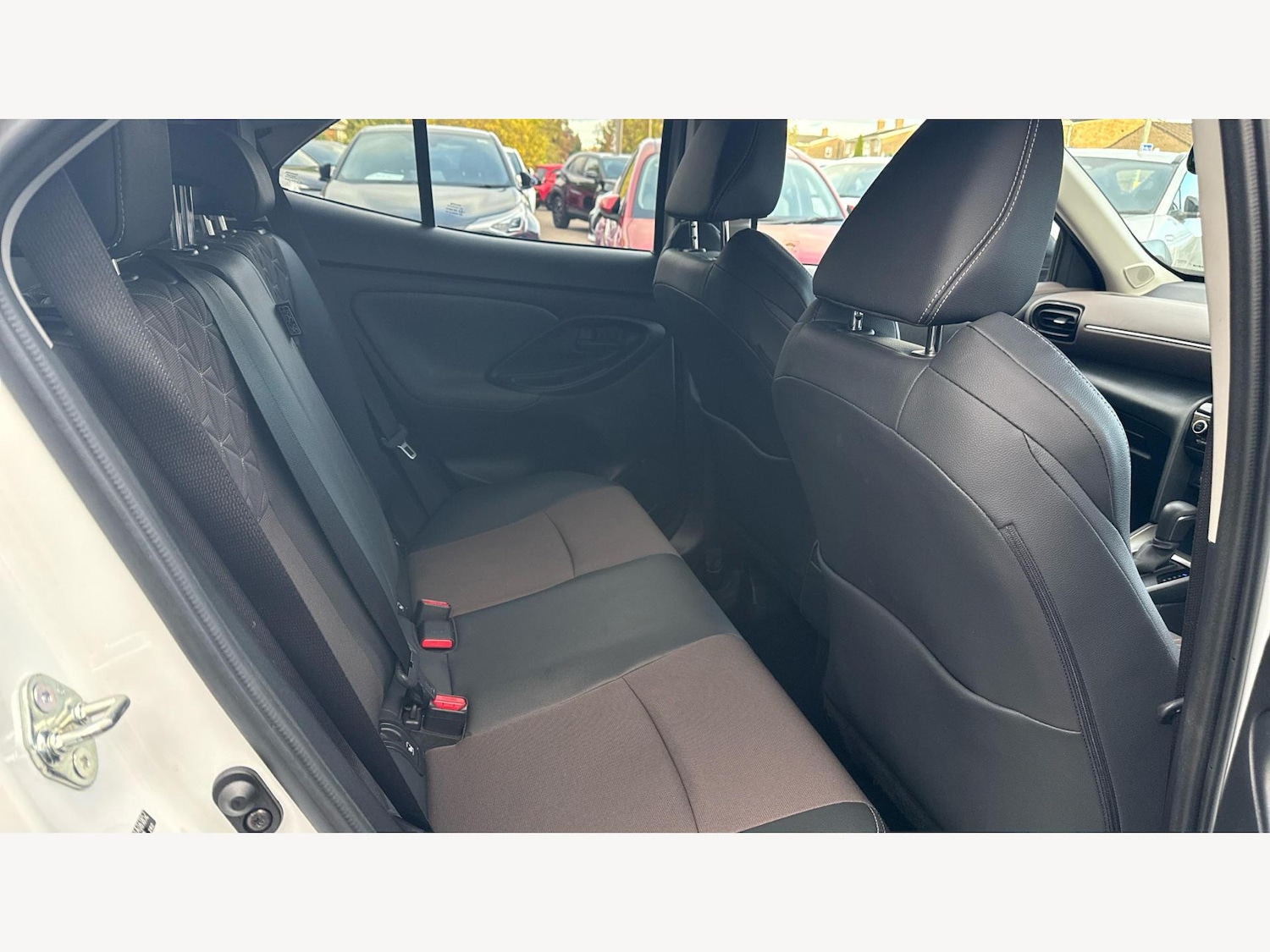 Used Toyota Yaris Cross 2022 for sale - 76527806: Photo 14