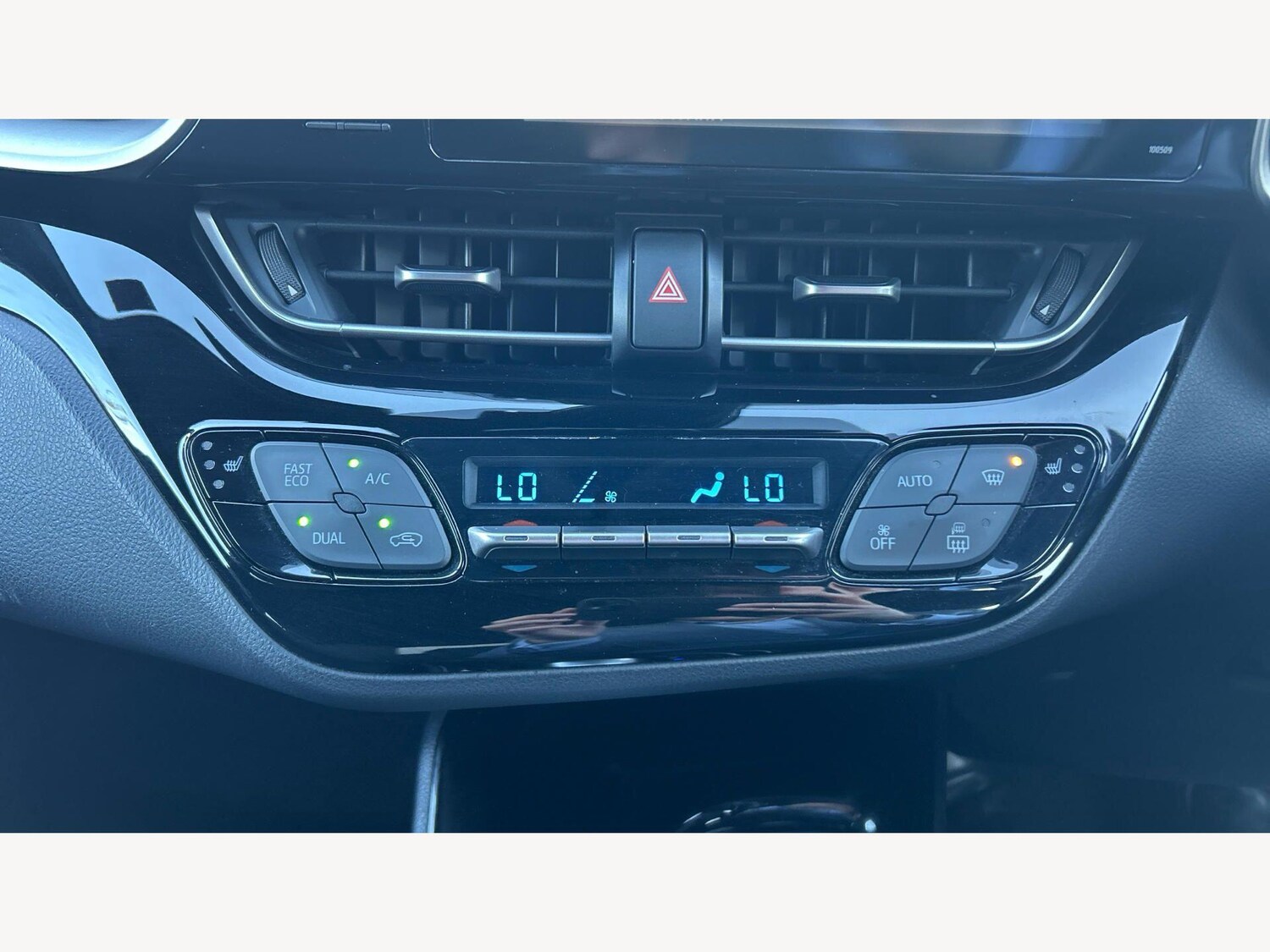 Used Toyota C-HR for sale - 78057728: Photo 28