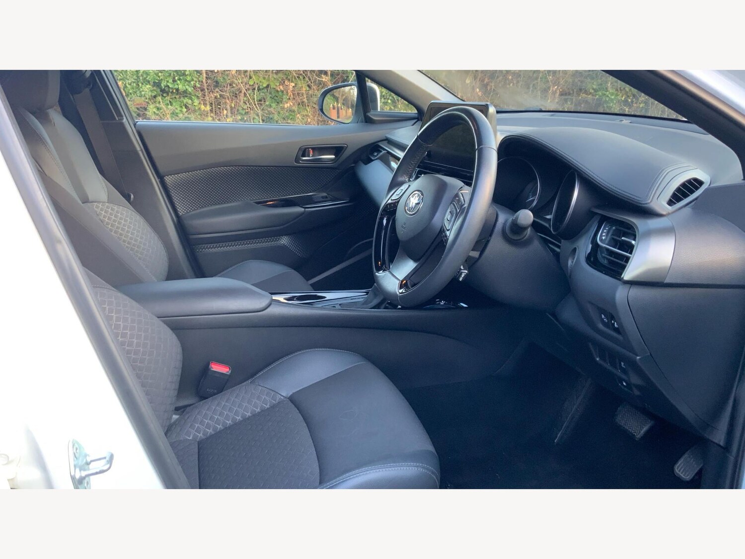 Used Toyota C-HR 2022 for sale - 77097952: Photo 13