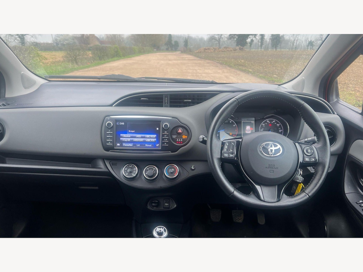 Used Toyota Yaris 2017 for sale - 77794294: Photo 7