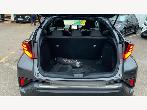 Used Toyota C-HR 2022 for sale - 76326048: Photo 16