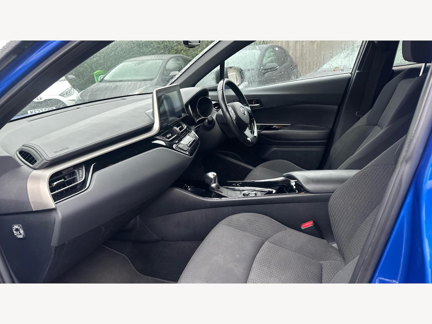 Used Toyota C-HR 2018 for sale - 77230503: Photo 12