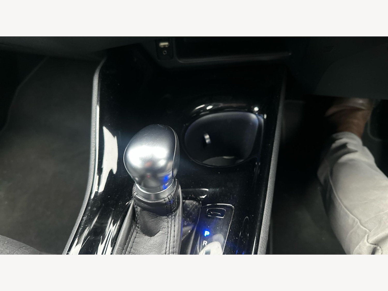 Used Toyota C-HR 2018 for sale - 77230503: Photo 28