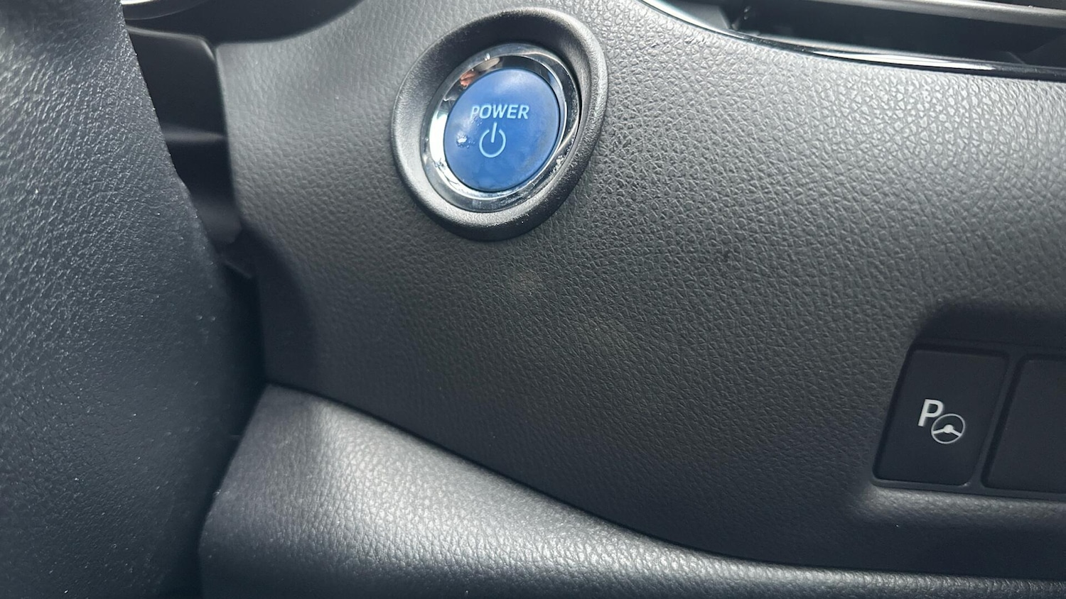 Used Toyota C-HR 2018 for sale - 77230503: Photo 36