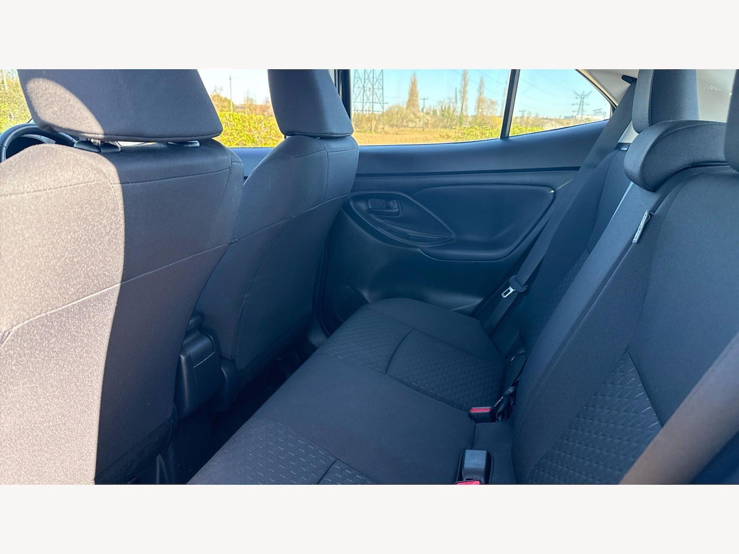 Used Toyota Yaris Cross 2024 for sale - 77993179: Photo 15