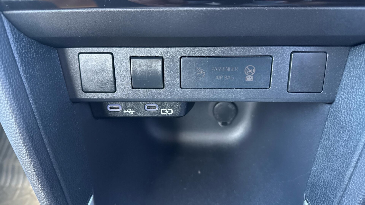 Used Toyota Yaris Cross 2024 for sale - 77993179: Photo 38