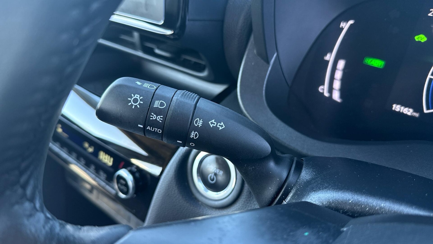 Used Toyota Yaris Cross 2024 for sale - 77993179: Photo 41