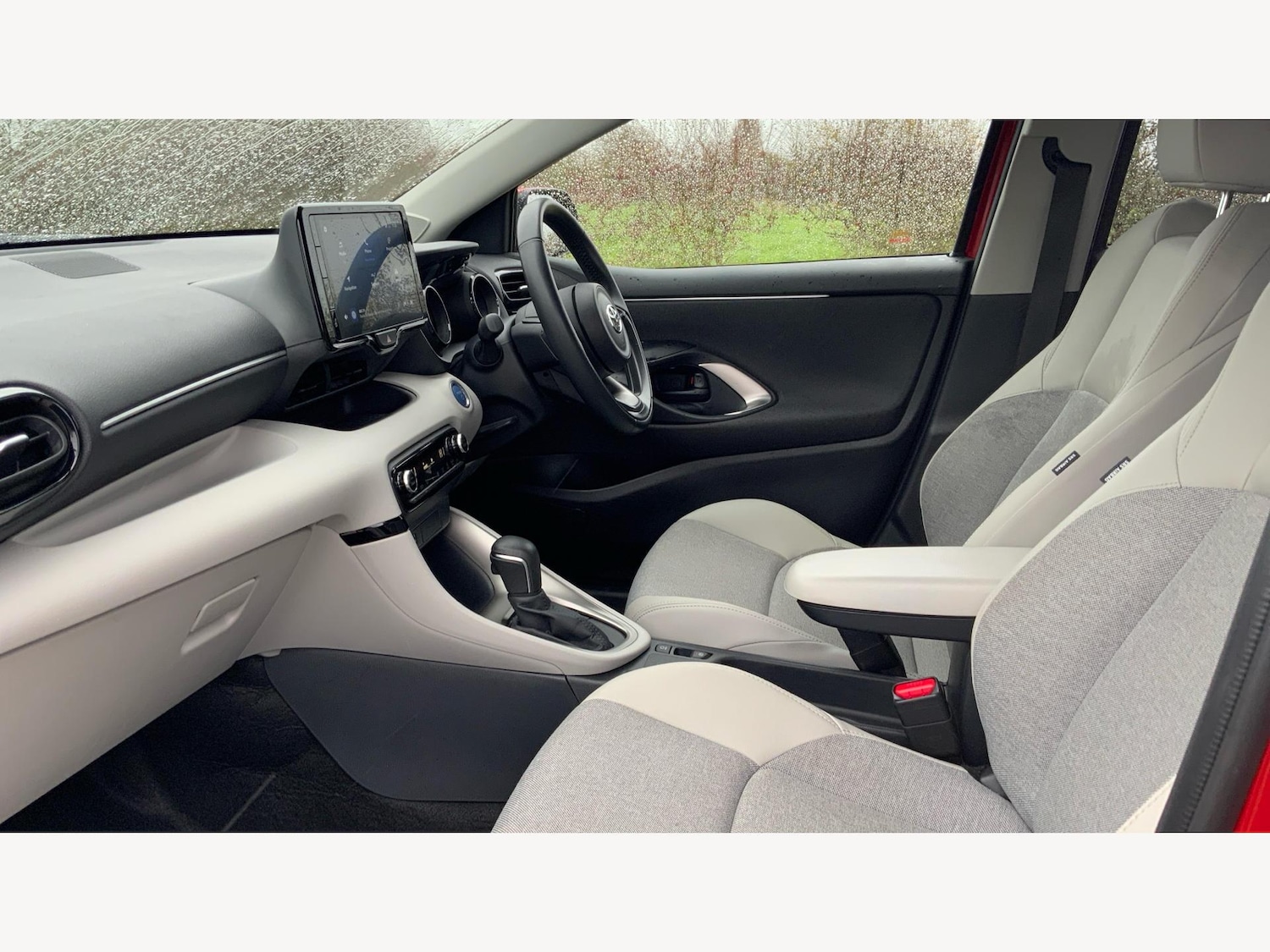 Used Toyota Yaris 2022 for sale - 76689459: Photo 12