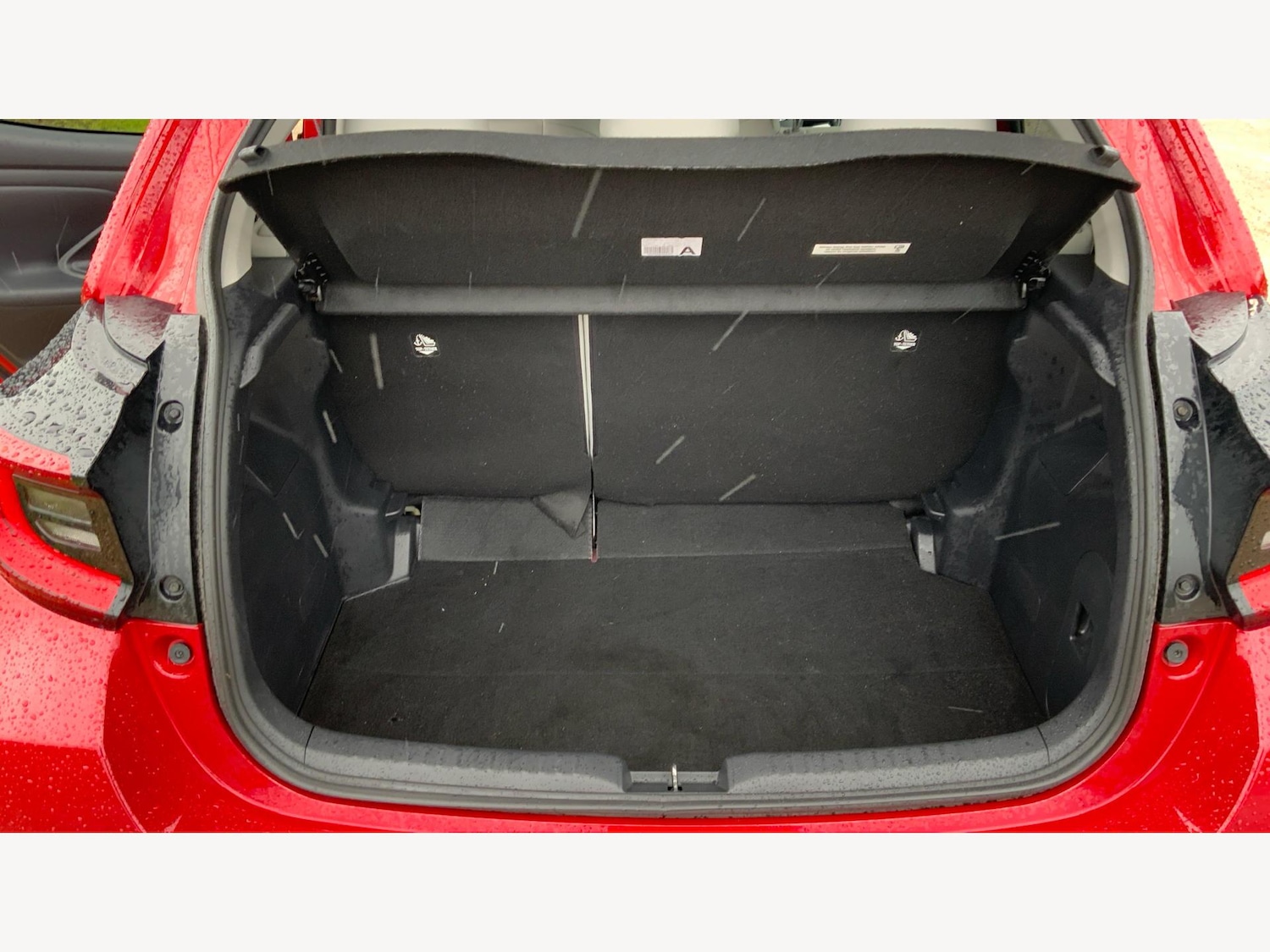 Used Toyota Yaris 2022 for sale - 76689459: Photo 16