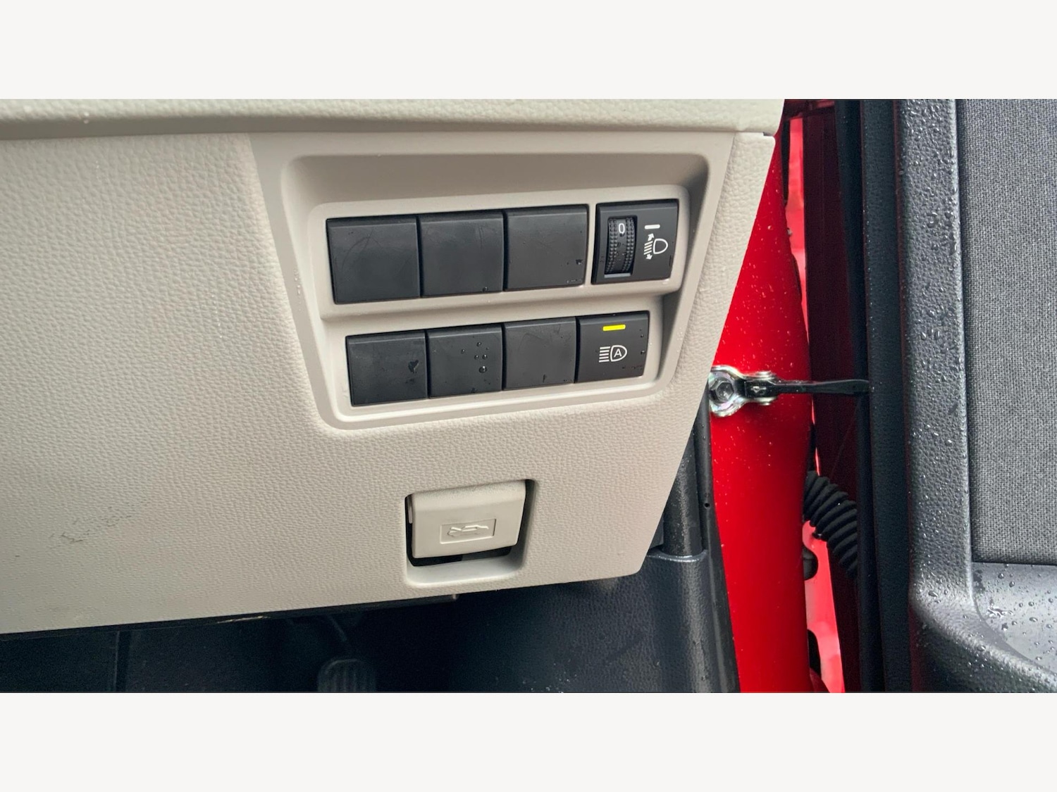 Used Toyota Yaris 2022 for sale - 76689459: Photo 31